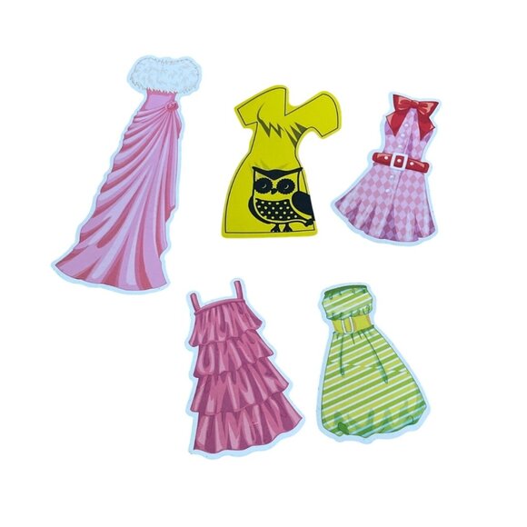 Vintage Magnetic Dress-Up Doll Set w Outfits & Accessories Paper Doll Greenbrier - Picture 3 of 10